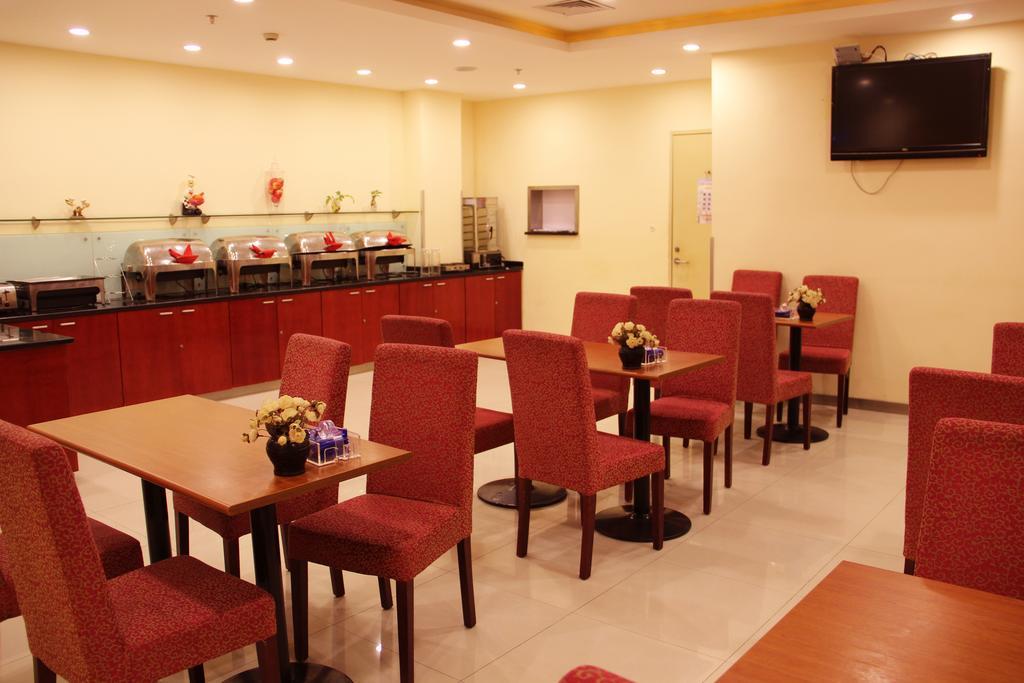 Hanting Express Qingdao Chengyang District Government エクステリア 写真