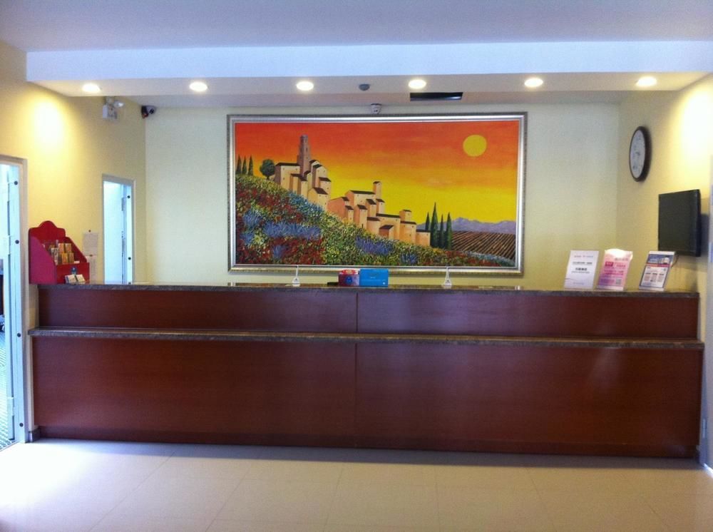 Hanting Express Qingdao Chengyang District Government エクステリア 写真